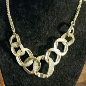 Woman Necklaces